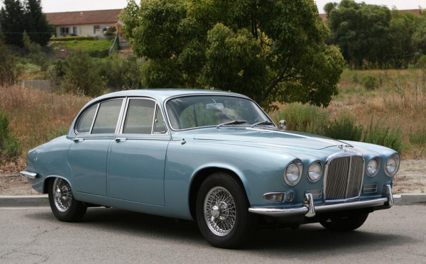 Jaguar S-type / Jaguar 420 Saloon