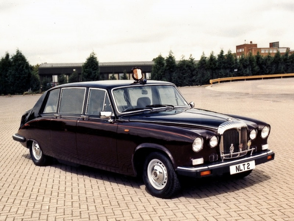 Daimler DS 420