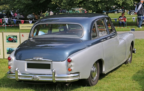 Daimler Majestic Major 