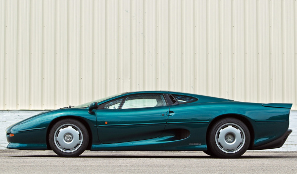 Jaguar XJ220