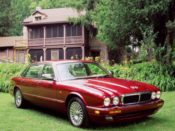 Jaguar XJ (X300)