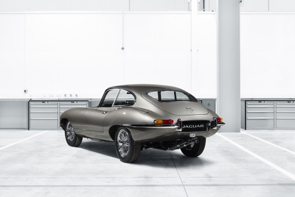 Jaguar Classic покажет E-type Reborn на выставке Techno-Classica 