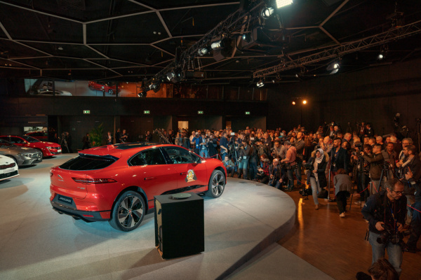 Jaguar I-PACE признан «Европейским автомобилем года»