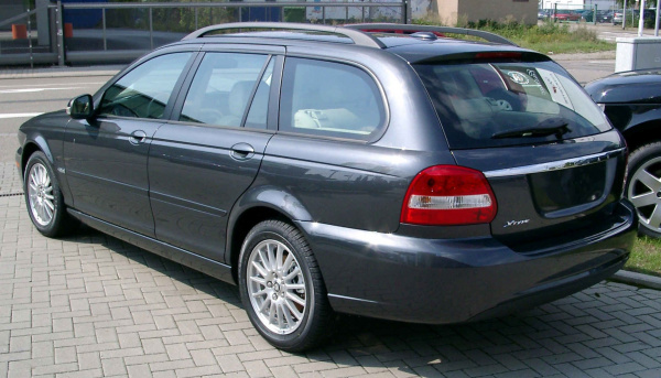 Jaguar X-type (X400)