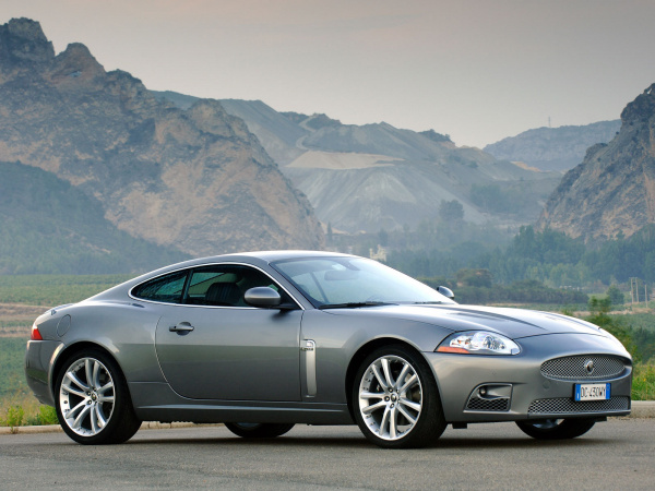 Jaguar XK (X150)