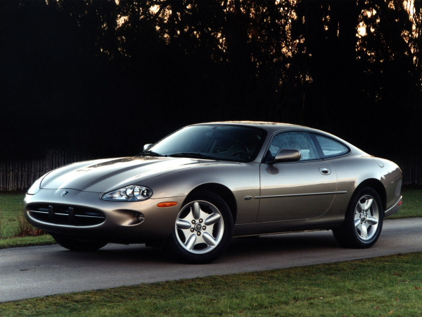 Jaguar XK8 (X100)