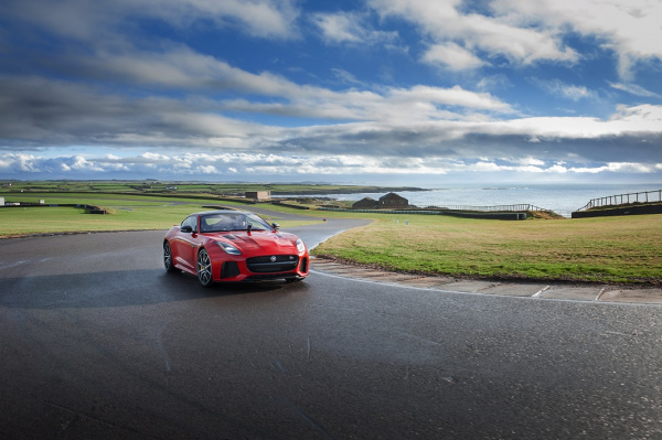 Jaguar Land Rover представляет новую линейку Jaguar F-TYPE с эксклюзивными возможностями от GoPro