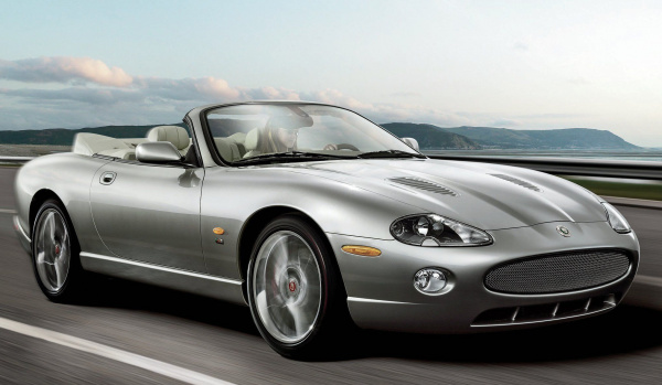 Jaguar XK8 (X100)